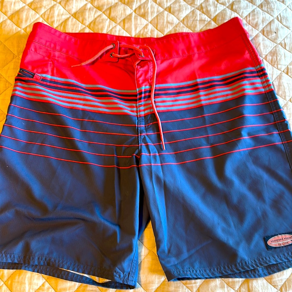 EUC Men’s Vineyard Vines Baird Shorts 🌊🏄